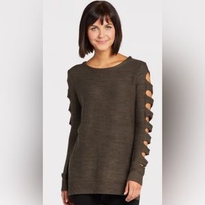 Stitches and Stripes Cut-out sweater - dark olive, small